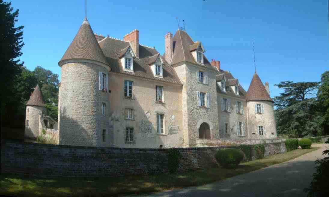 Le Château de Bisseret, location de salle pour votre mariage, réception. Près de Montluçon dans l'Allier, Auvergne